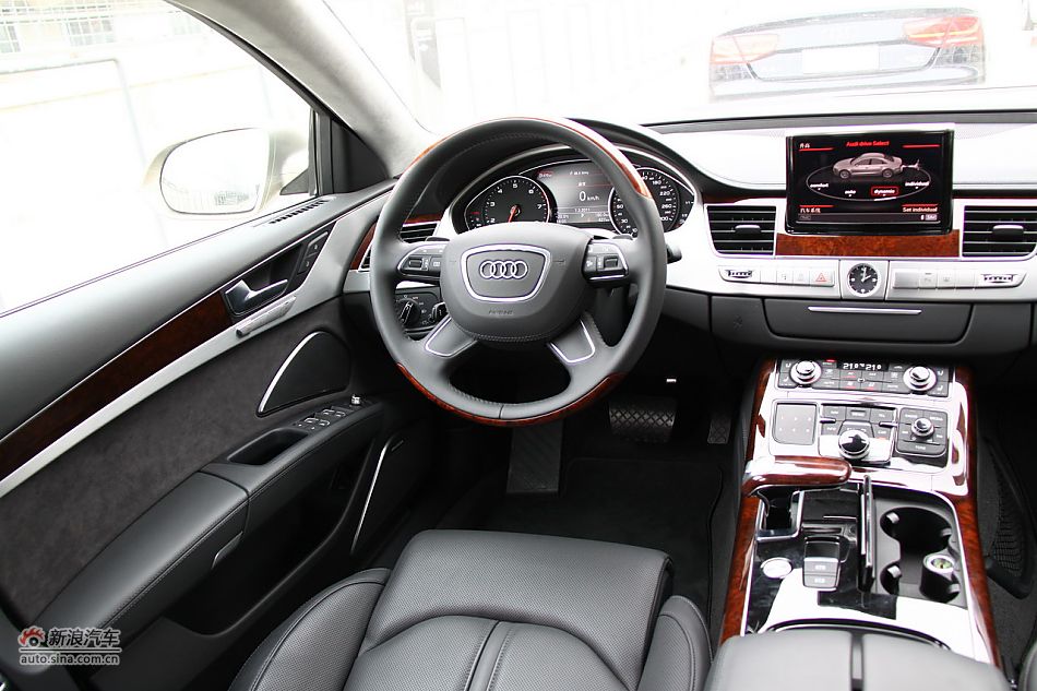 2011A8L