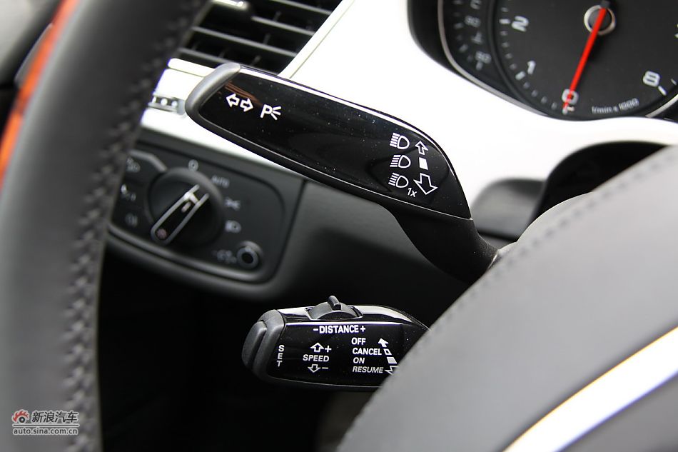 2011A8L