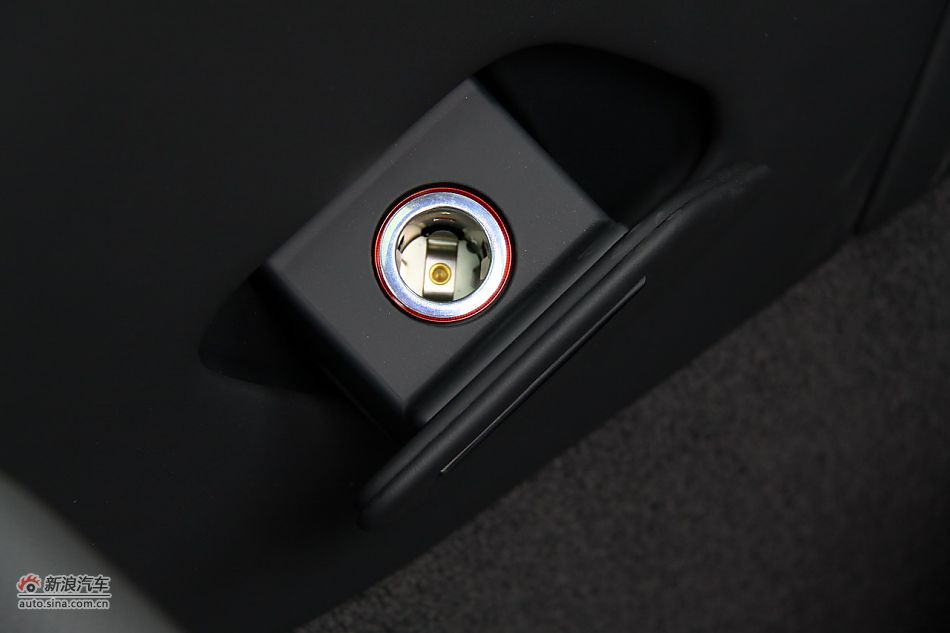 2011A8L