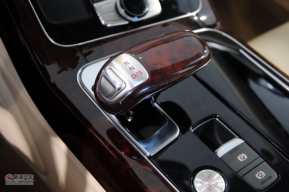 2011µA8Lʵ