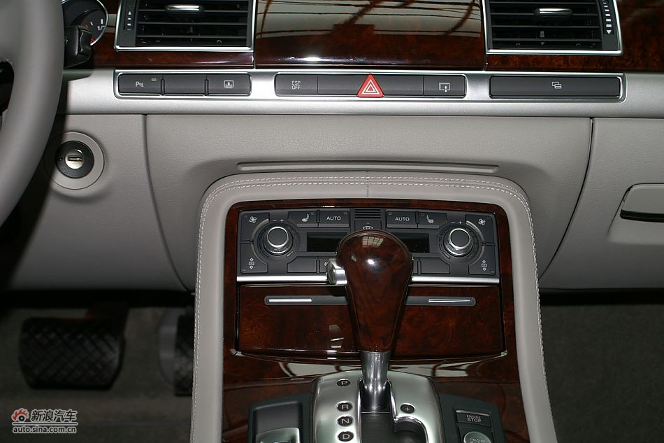 µA8L2.8FSI׼
