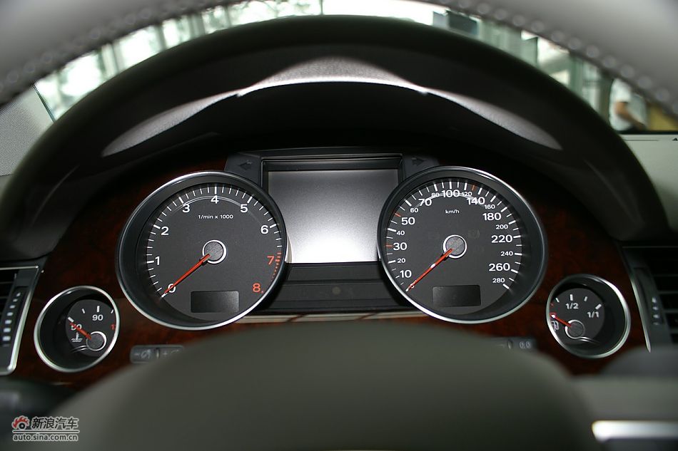 µA8L2.8FSI׼