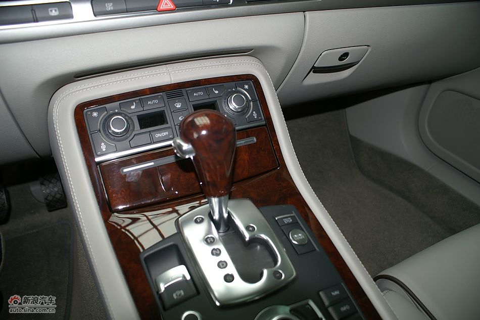 µA8L2.8FSI׼