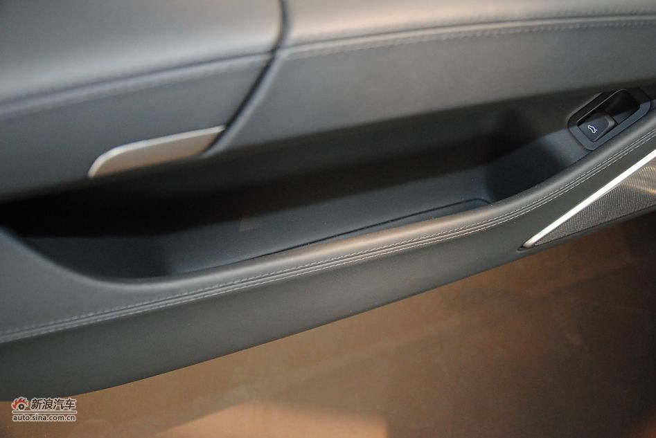 2011µA8L 6.3L FST W12