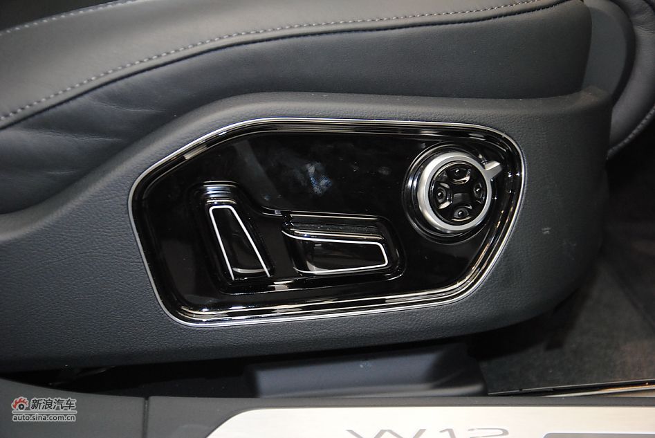 2011µA8L 6.3L FST W12