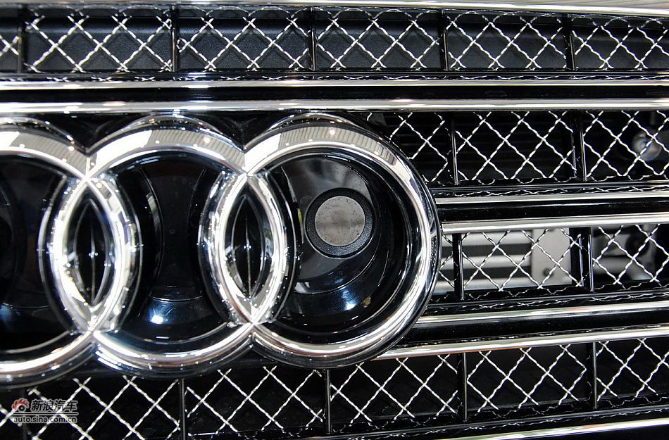 2011µA8L 6.3L FST W12