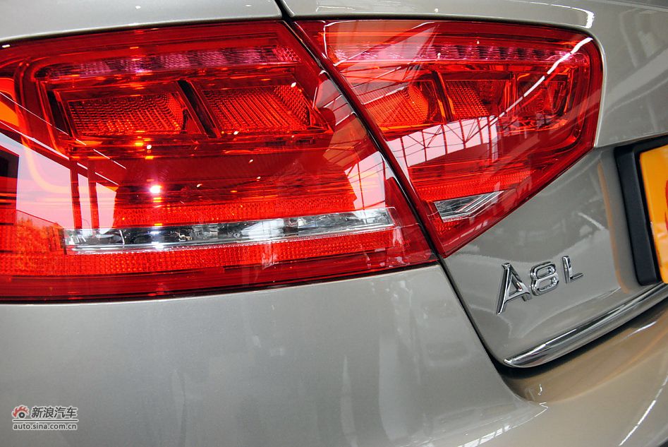 2011µA8L 6.3L FST W12