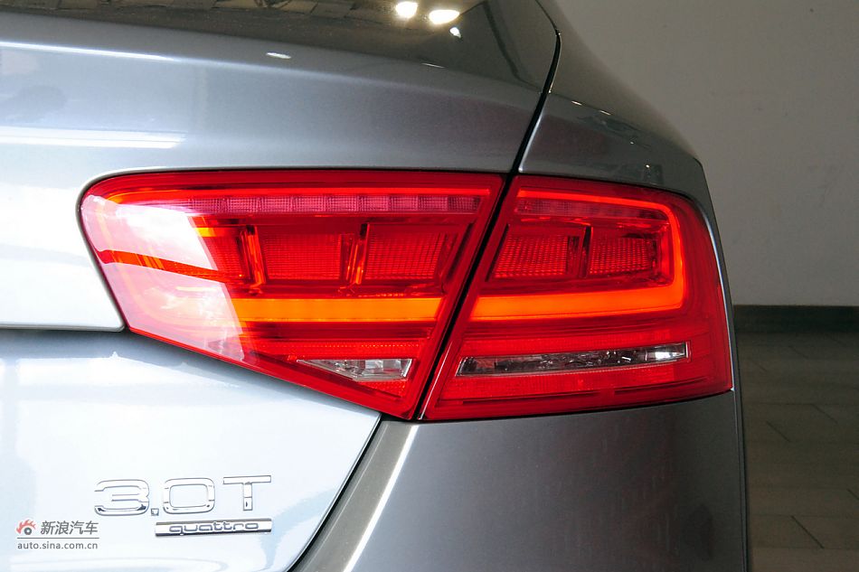 2011µA8Lʵ