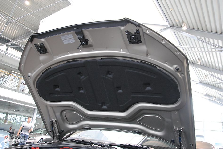 2011µA8L 6.3L FST W12