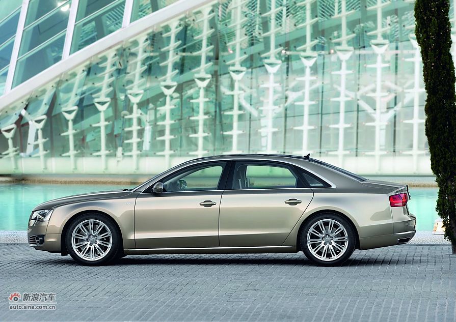 2011µA8L W12ٷͼ