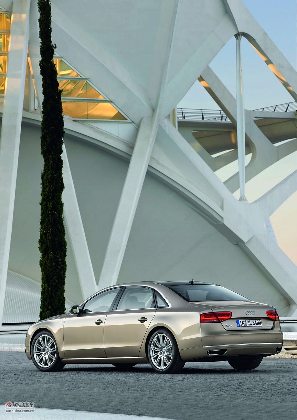 2011µA8L W12ٷͼ