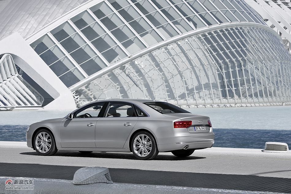 2011µA8L W12ٷͼ