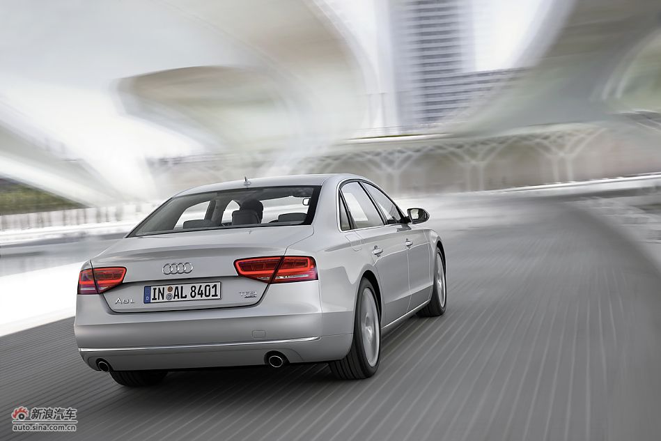 2011µA8L W12ٷͼ