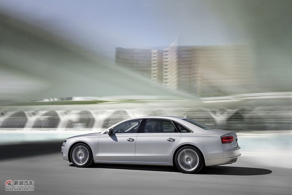 2011µA8L W12ٷͼ