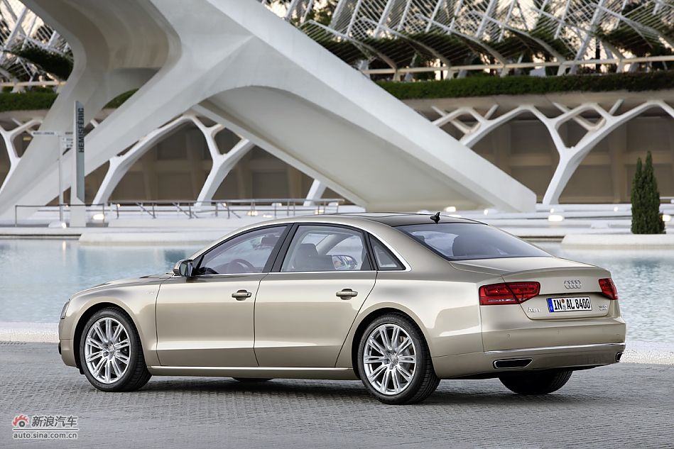 2011µA8L W12ٷͼ