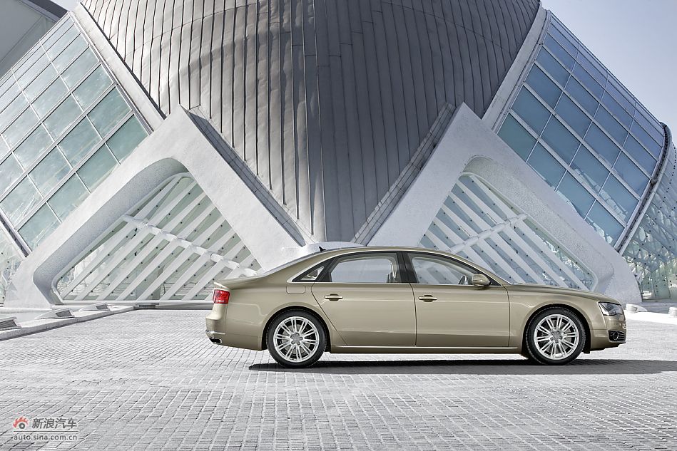 2011µA8L W12ٷͼ