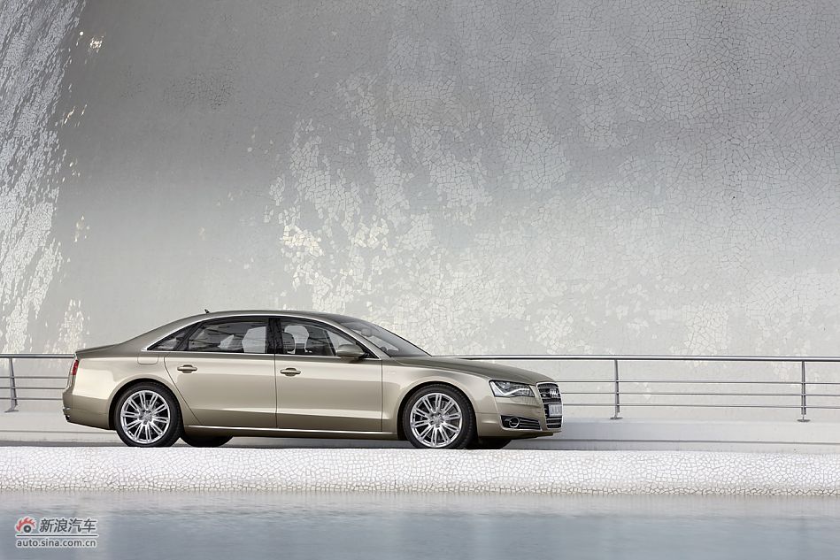 2011µA8L W12ٷͼ