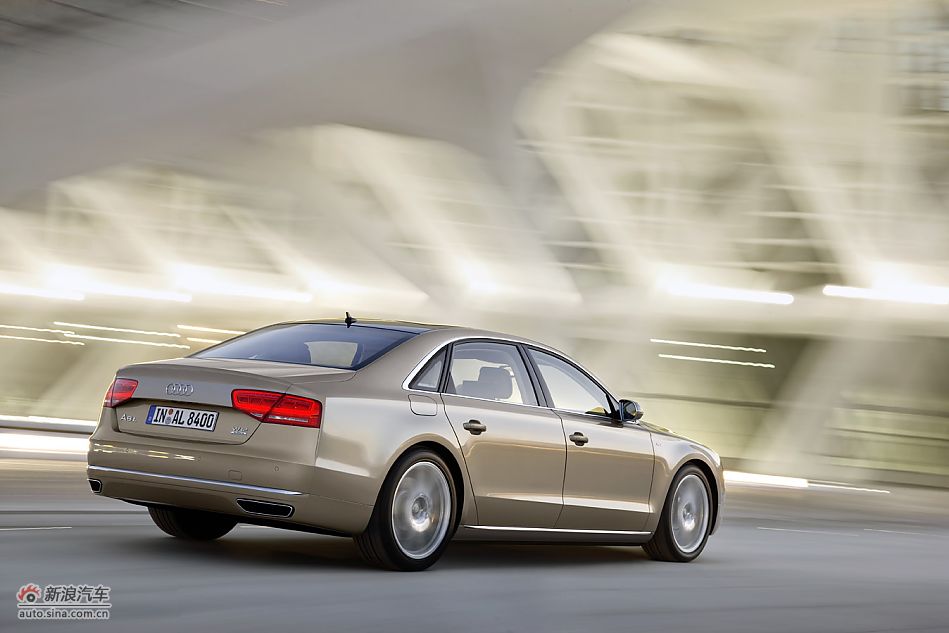 2011µA8L W12ٷͼ