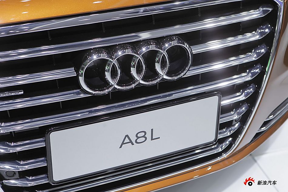 µA8L