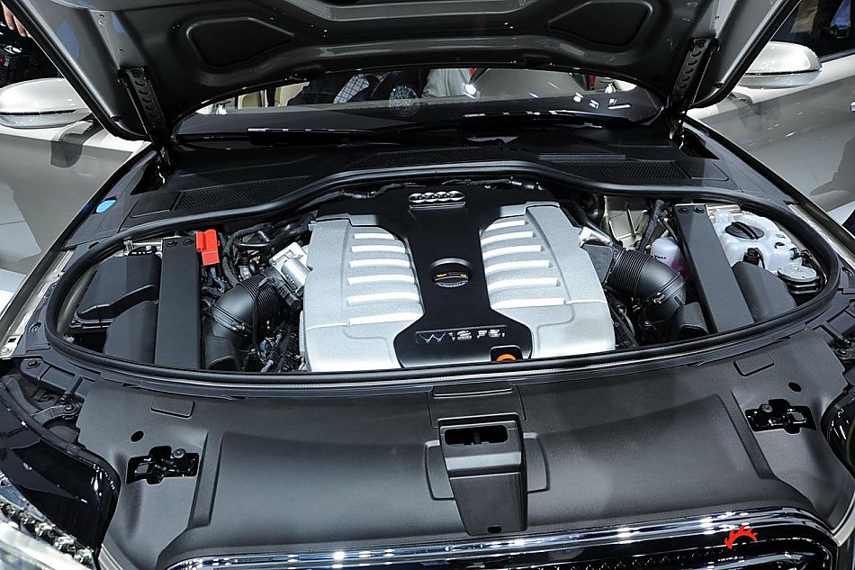 µA8L W12