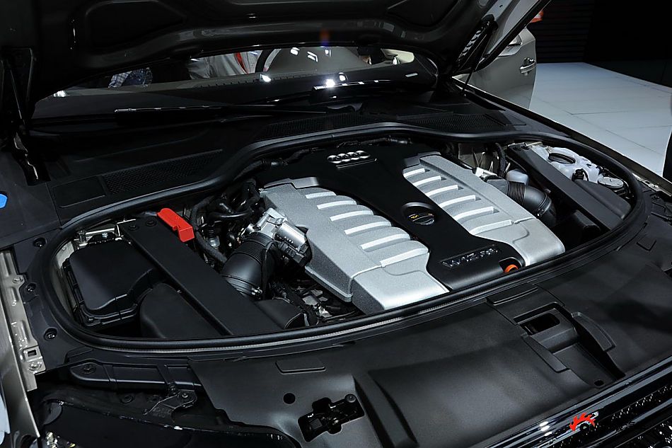 µA8L W12