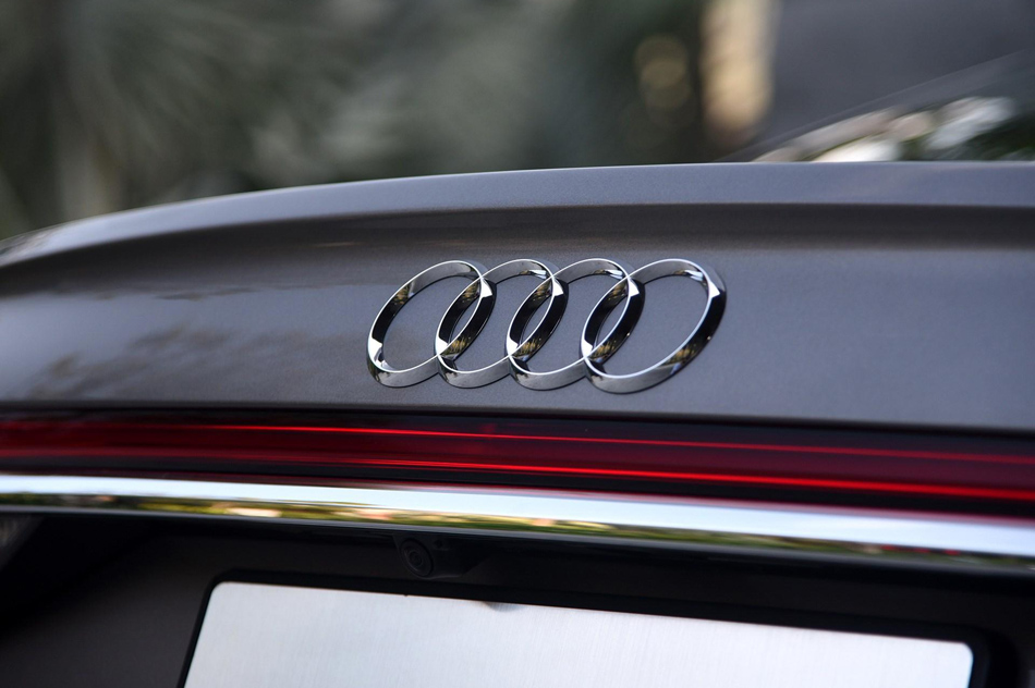 2018 A8L 55 TFSI quattro ϸ