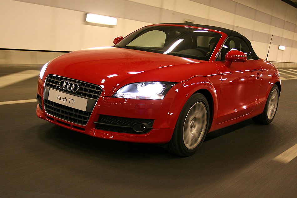 µTT RoadsterܳͼƬ