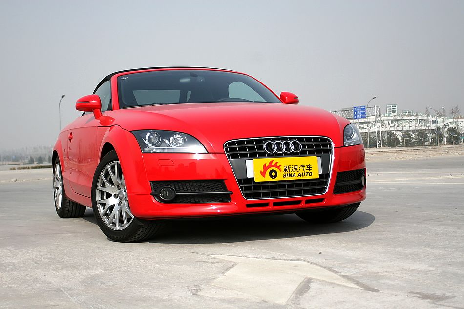 µTT RoadsterܳͼƬ