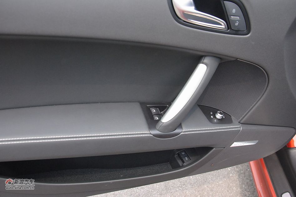 2011TTS Coupeμ