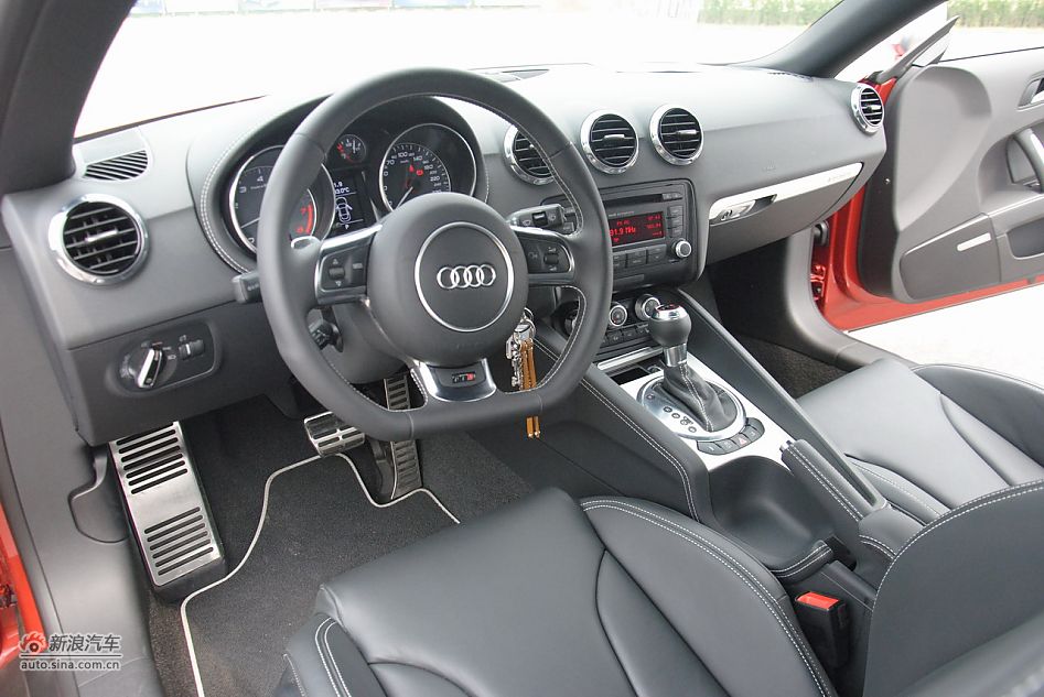 2011TTS Coupeμ