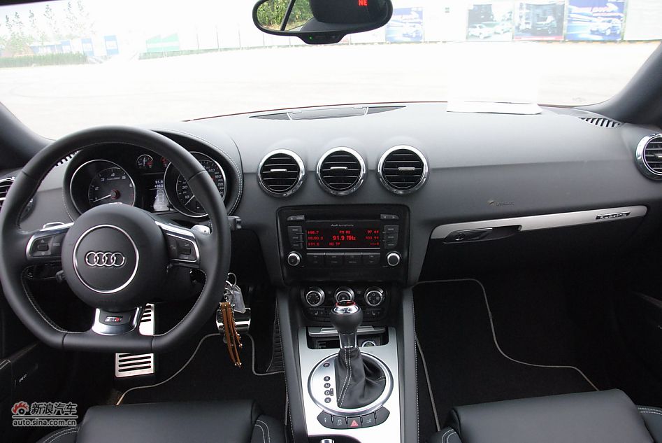 2011TTS Coupeμ