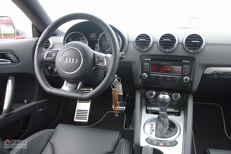 2011TTS Coupeμ