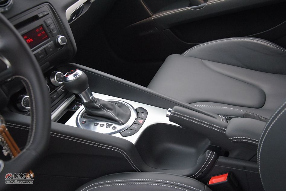 2011TTS Coupeμ
