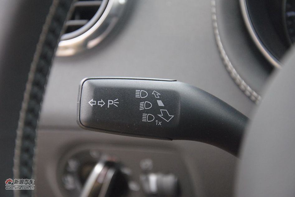 2011TTS Coupeμ