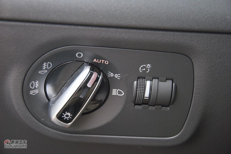 2011TTS Coupeμ