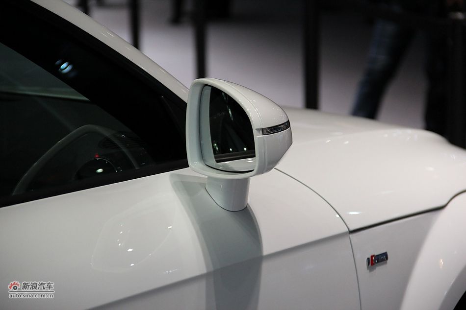 µTT Roadster