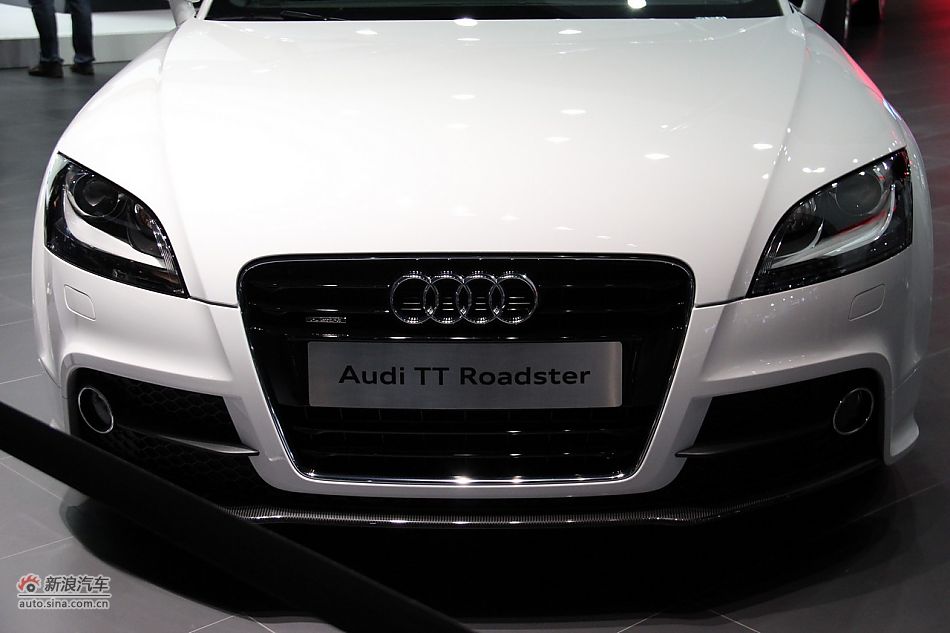 µTT Roadster