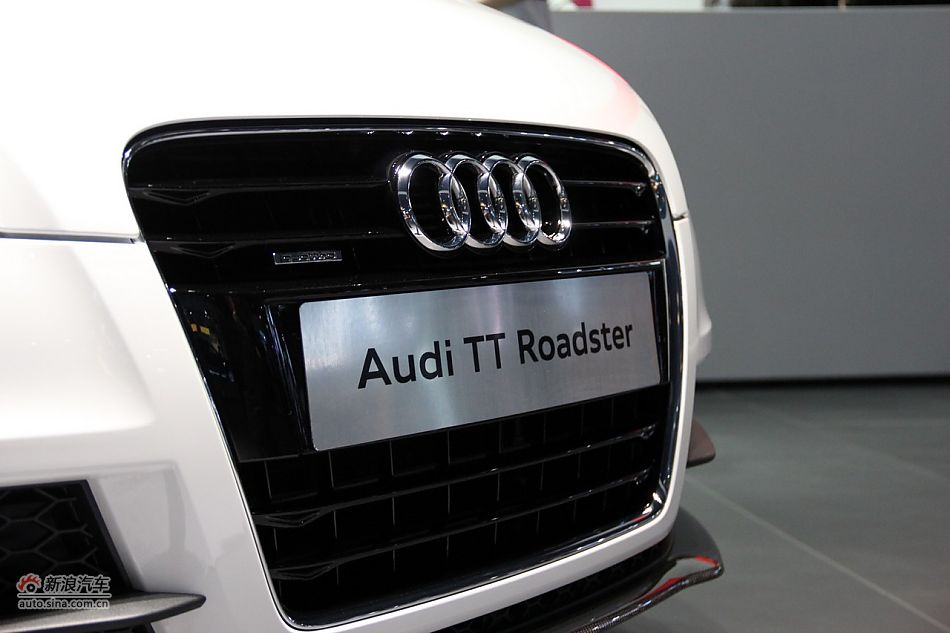 µTT Roadster