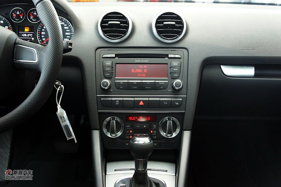 2012µA3