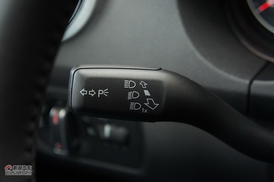 2012µA3
