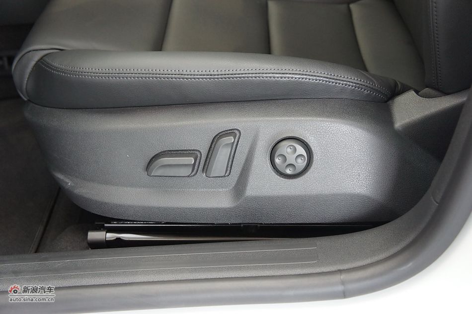 2012µA3