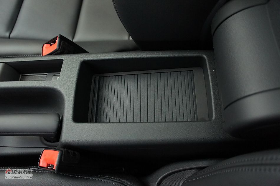 2012µA3