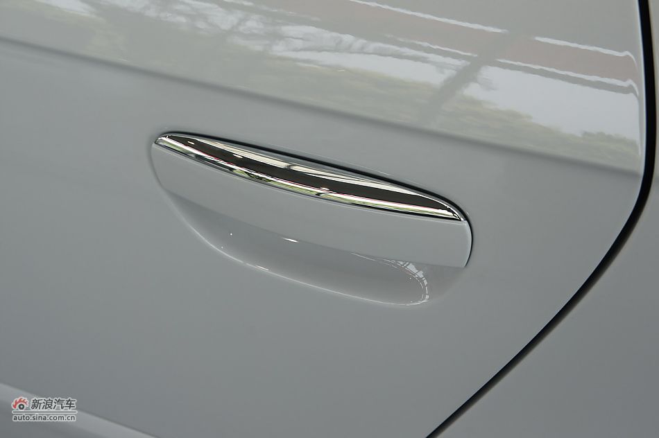 2012µA3