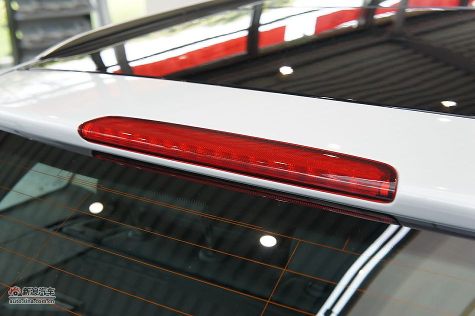 2012µA3