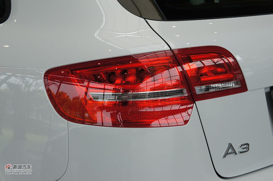 2012µA3