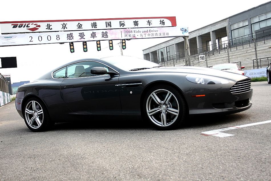 DB9ͼƬ