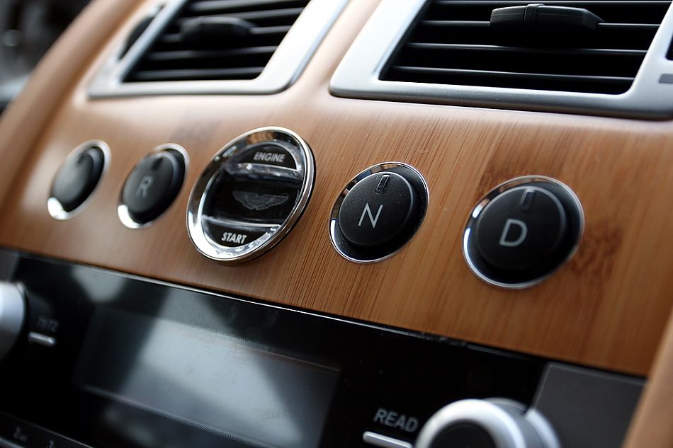 DB9ͼƬ
