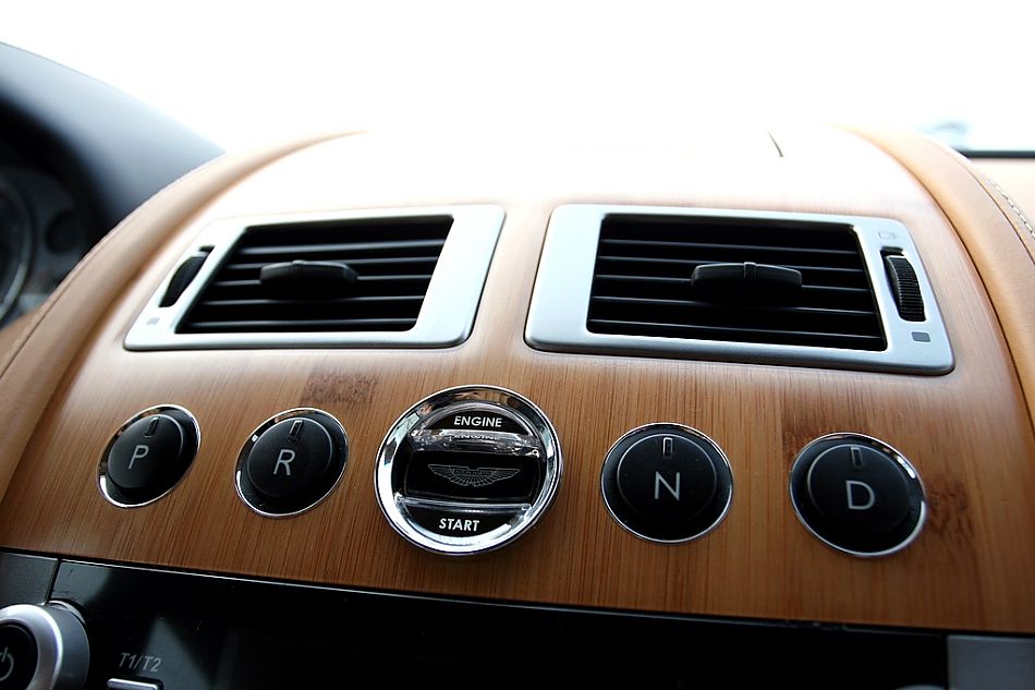 DB9ͼƬ