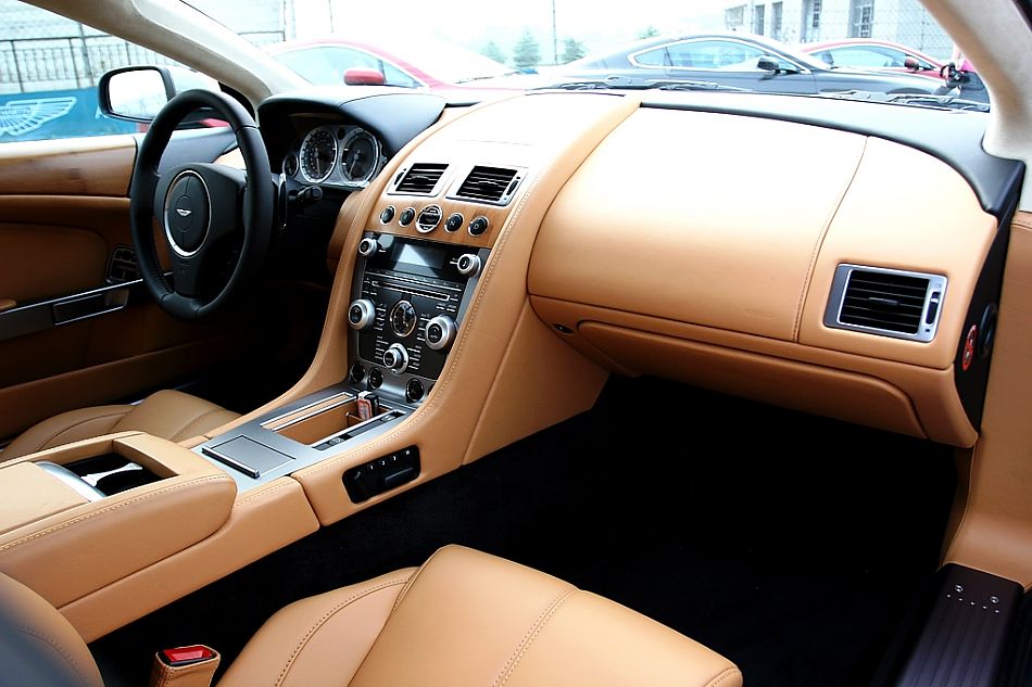 DB9ͼƬ