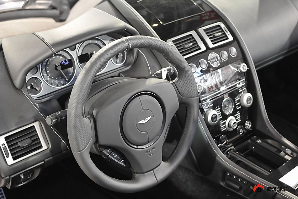 ˹DB9